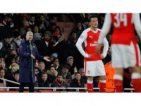 Arsene Wenger'in Düşüşü İngiliz Basınında