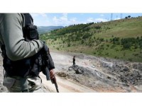 Diyarbakır Ve Hakkari'de Dört Terörist Etkisiz Hale Getirildi