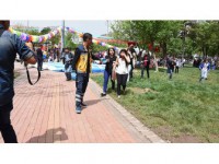 Batman'daki Kutlamalarda Balonlar Yandı: 8 Yaralı