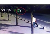 Karşıdan Karşıya Geçmeye Çalışırken Otomobil Çarptı