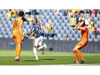 Fenerbahçe'yi Sow Taşıdı