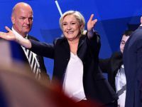 Le Pen ilk kez Fransa meclisine girmeyi başardı!