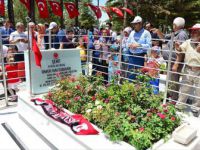 Ömer Halisdemir'in Kabrine Ziyaretçi Akını