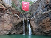 İşte size Torosların Gizli Kalmış Cenneti: Çetmi Şelalesi