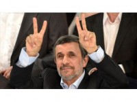 Eski İran Cumhurbaşkanı Ahmedinejad Ülke Yönetimini Eleştirdi