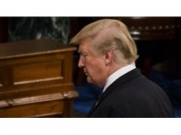 Trump Danışmanlarının İkazına Rağmen Putin'i Tebrik Etmiş