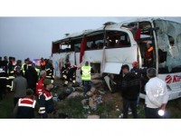 Aksaray'da Yolcu Otobüsü Şarampole Devrildi: 4 Ölü, 37 Yaralı