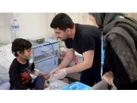 Afrinli Çocuğun İmdadına Türk Doktorları Yetişti