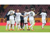 Ligde Başka Kupada Başka