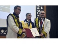 Kırgızistan'dan Aziz Sancar'a Fahri Profesörlük