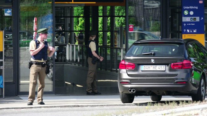Münihte tren istasyonunda silahlı saldırı: 4 yaralı Münihte tren istasyonunda silahlı saldırı: 4 yaralı