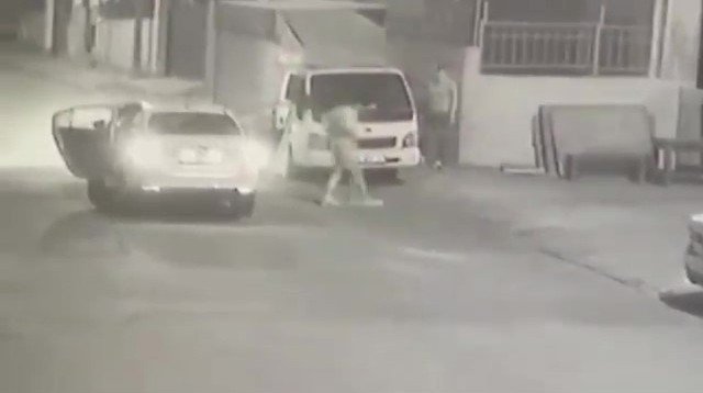 Ataşehir’de 10 Bin Tl’lik Akü Çalan Hırsızlar Kıskıvrak Yakalandı