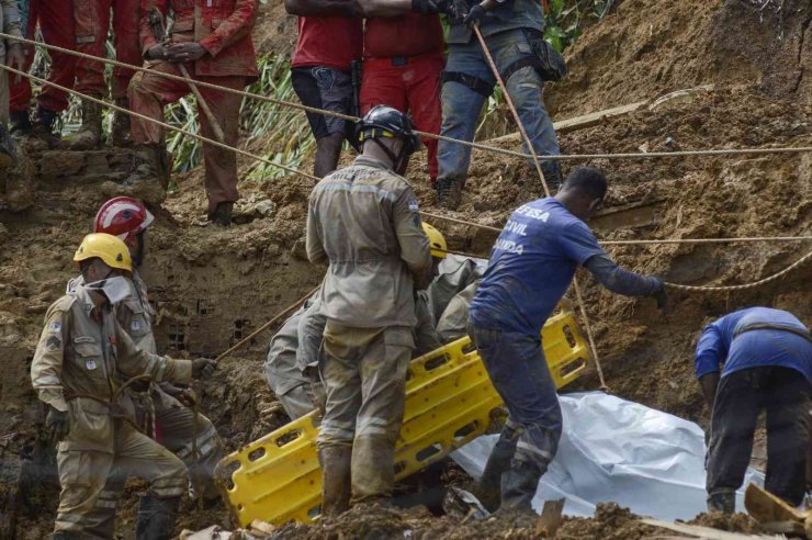 Brezilya’daki Toprak Kaymasında Can Kaybı 44’e Yükseldi