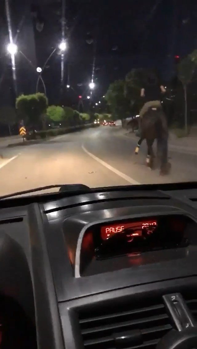 Trafikte Atla Yarıştı, Araç Sürücüsü İse Spiker Gibi Anlattı
