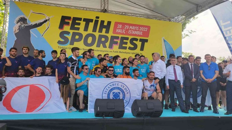 Haliç’teki Fetih Sporfest’te 35 Üniversiteden 594 Sporcu Mücadele Etti