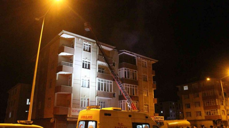 Iğdır’da Gecenin Karanlığını Alevler Aydınlattı