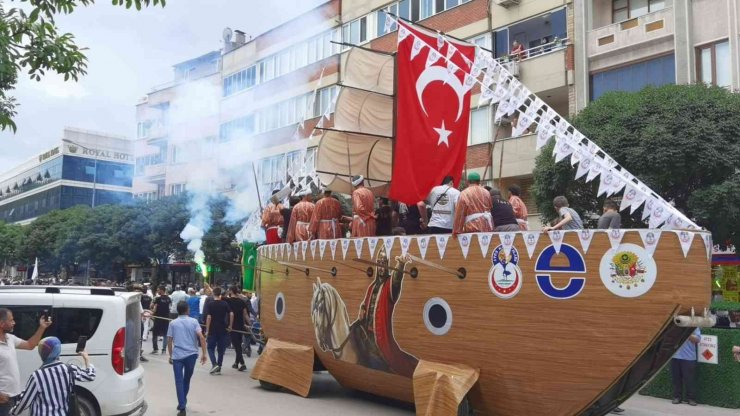 Karadan Gemiyi Yürüttüler