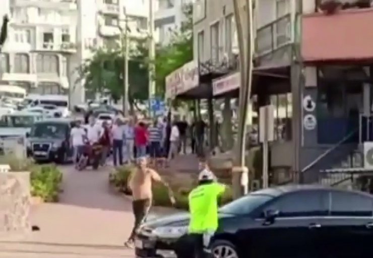 İzmir’de Ceza Yazdı Diye Polise Böyle Saldırdılar