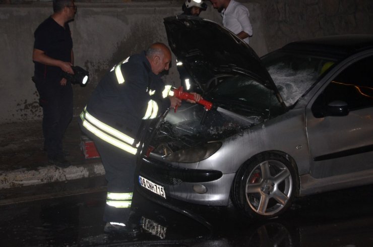 Yeni Aldığı Otomobili Seyir Halindeyken Yandı
