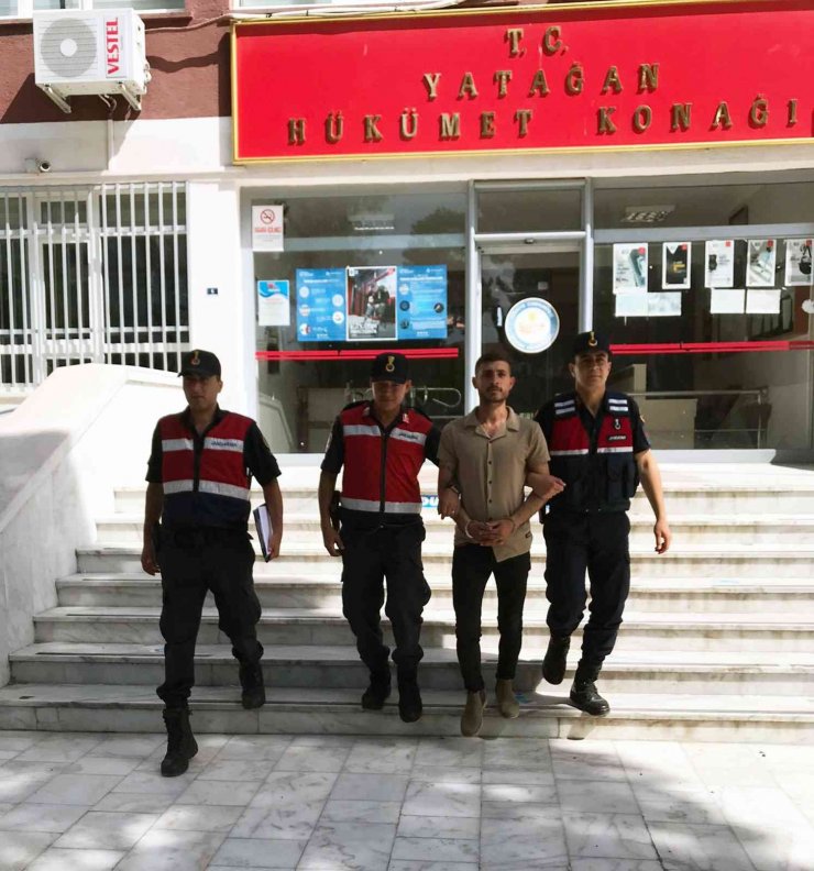 Polisi Darp Etti, Tutuklandı