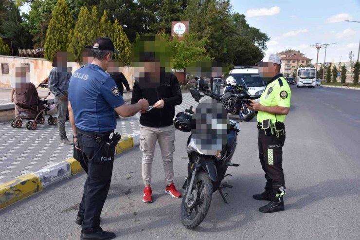 Nevşehir’de 22 Noktada Trafik Uygulaması Yapıldı