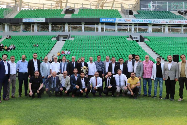 Sakaryaspor’da Tek Aday Olan Cumhur Genç, Yeniden Başkan Seçildi
