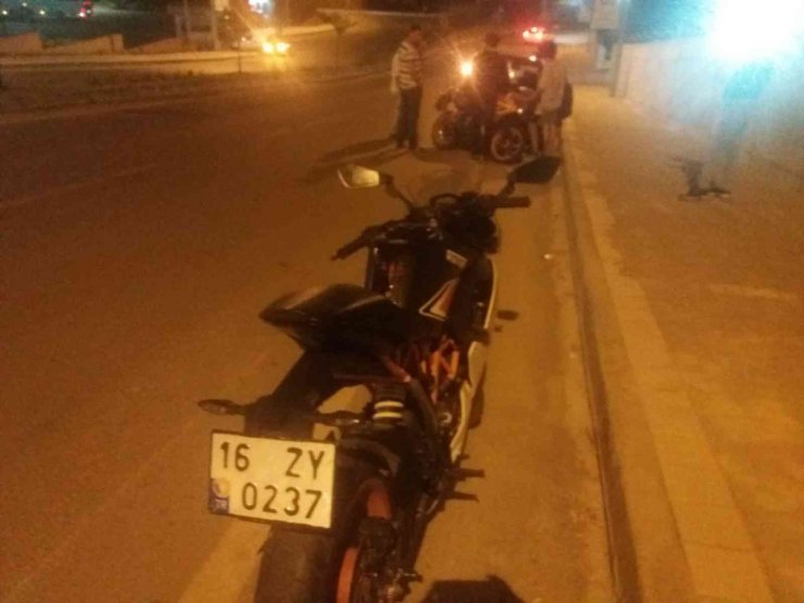 Yalova’da Köpeğe Çarpan Motosiklet Sürücüsü Yaralandı