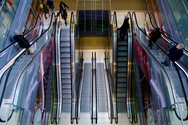 escalator-711793-640.jpg