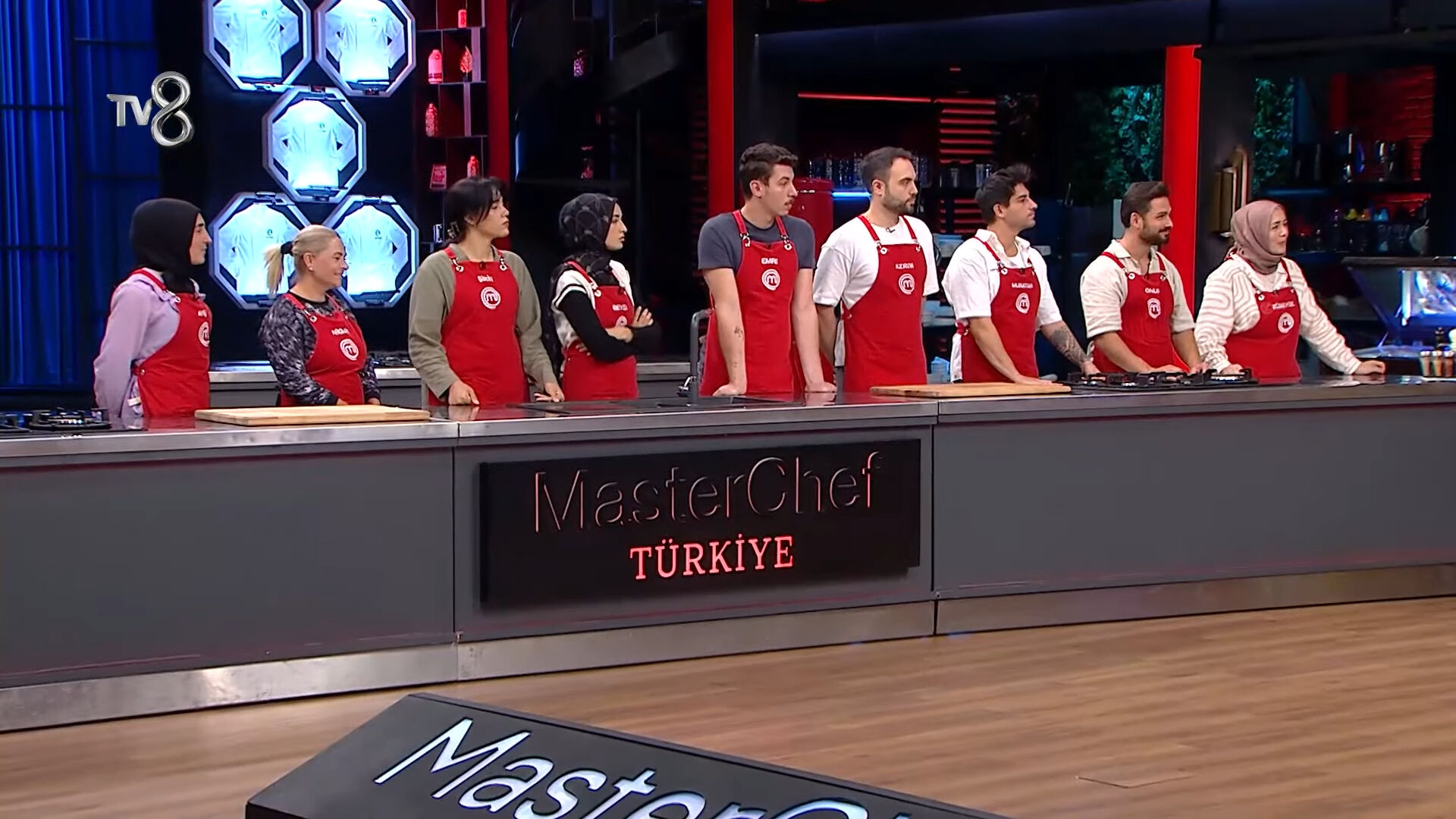 masterchef-ayse-demet-akalini-fena-kizdirdi-sen-beceremedin-17275047472192-3.jpg