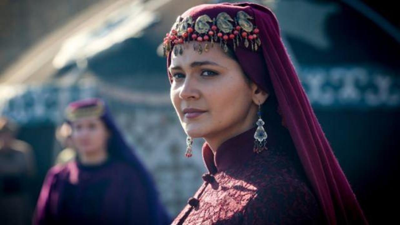 aslihan-hatun-tarihte-nasil-oluyor-aslihan-hatun-kimdir-1522836529-7786.jpg