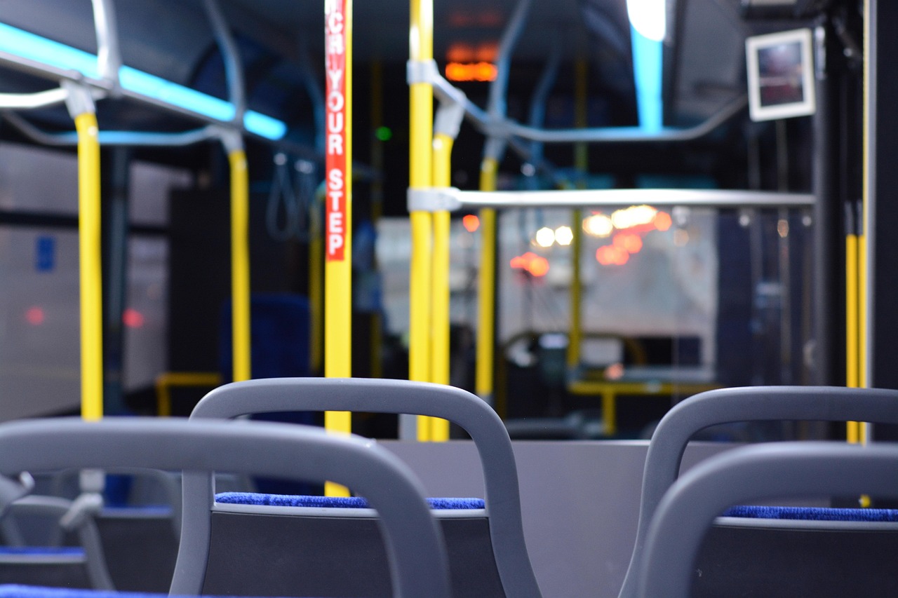 bus-1263266-1280.jpg