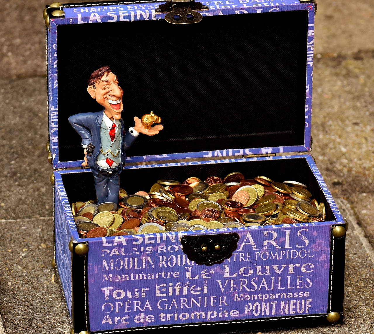 businessman-2779930-1280.jpg