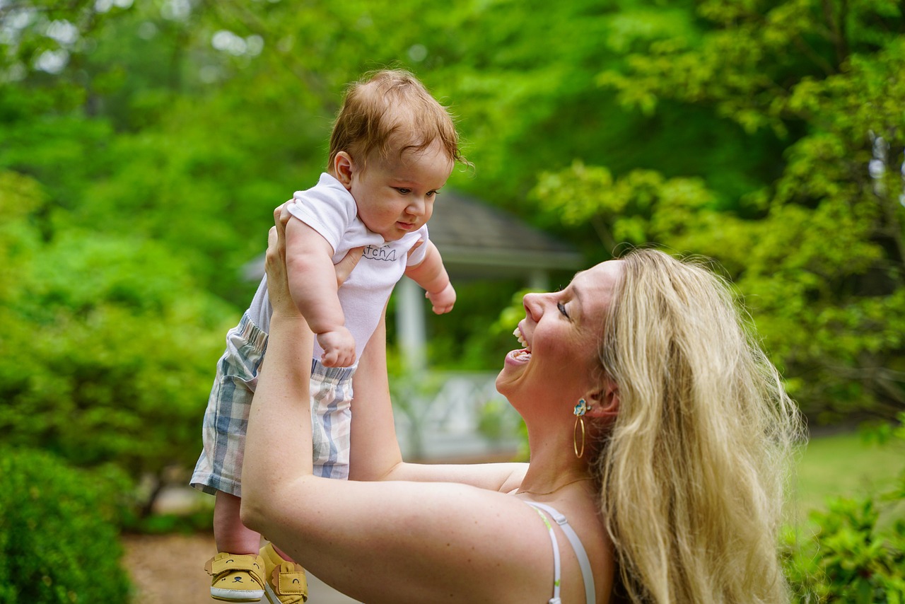 mother-8097324-1280.jpg