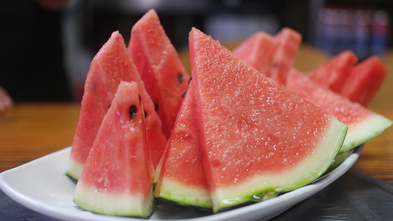 watermelon-2395804-1280.jpg