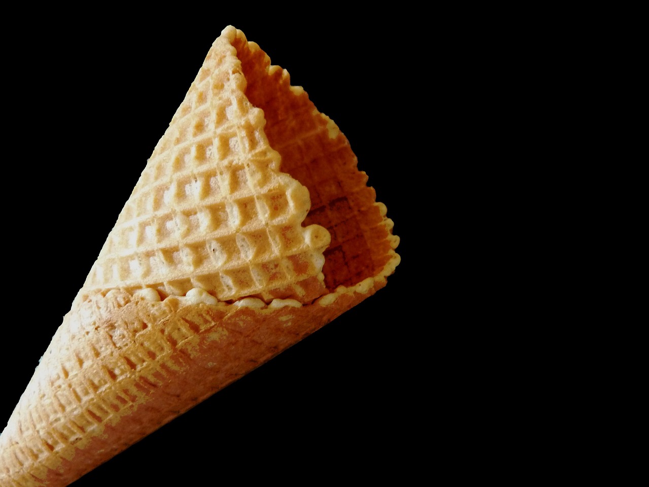 ice-cream-cone-2648268-1280.jpg