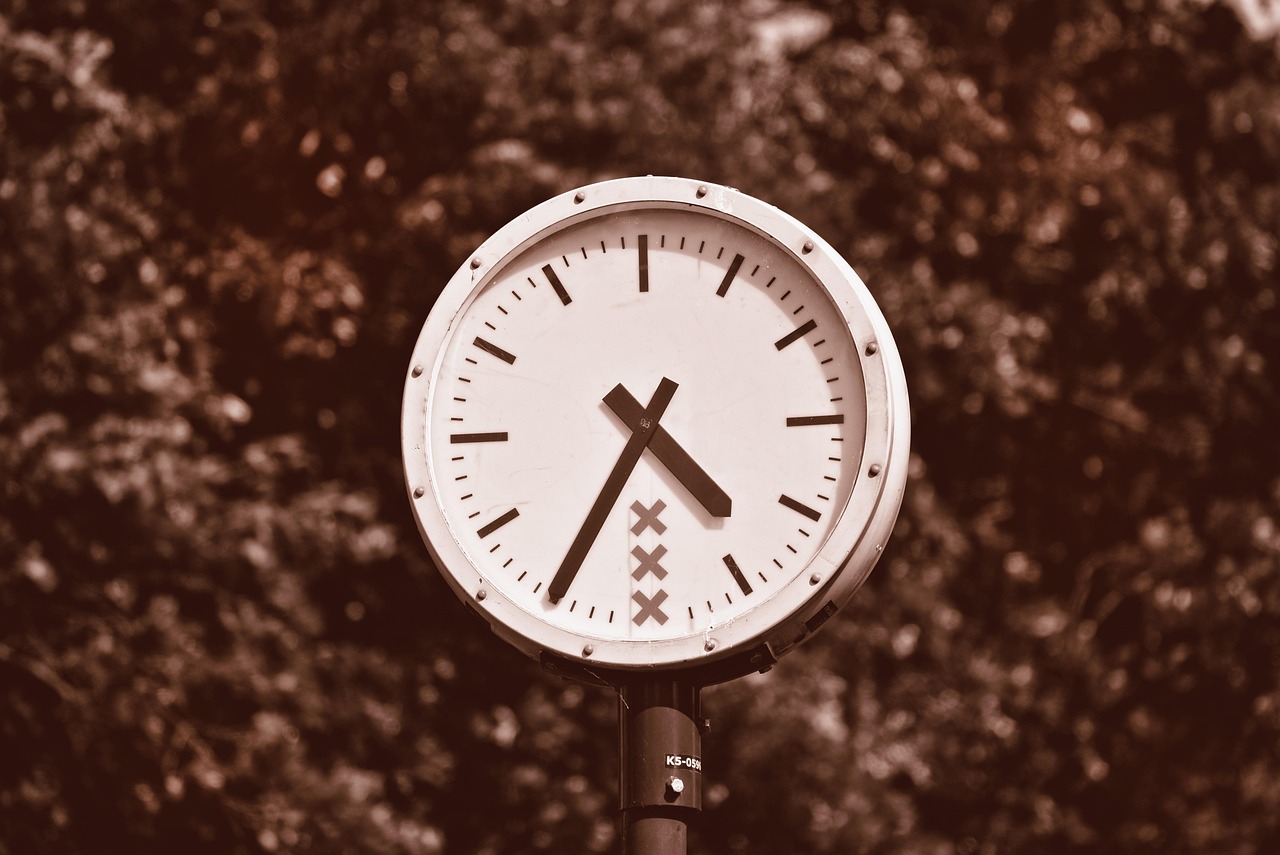 clock-3410034-1280.jpg